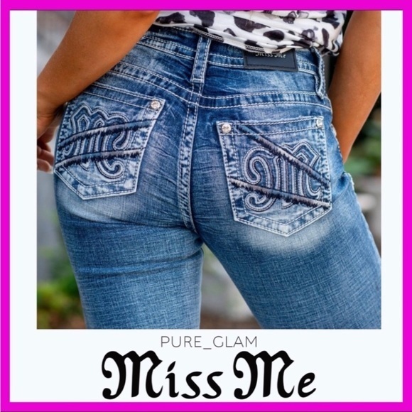 Miss Me Denim - NWT MISS ME jeans size 25 distressed big M